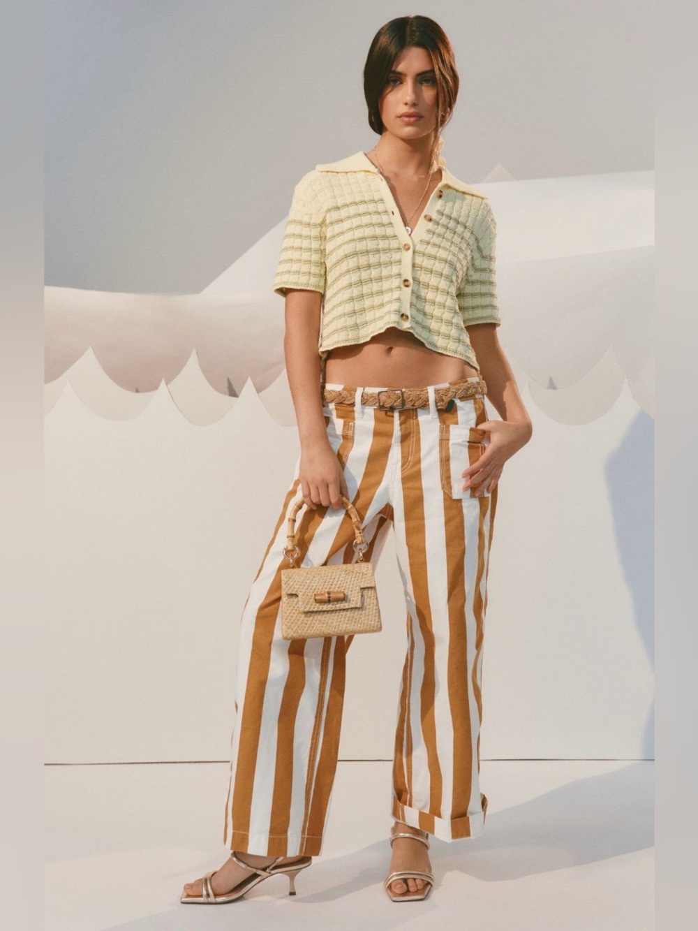 BDG Joey Striped Straight
Leg Pant
Tan & White NWT 26